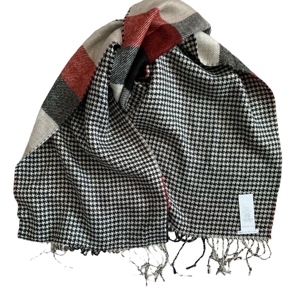 Pottery Barn Whittaker Reversible Scarf - Picture 2 of 6